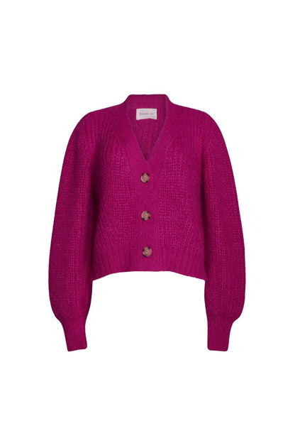 Sara Cardi in Fuchsia