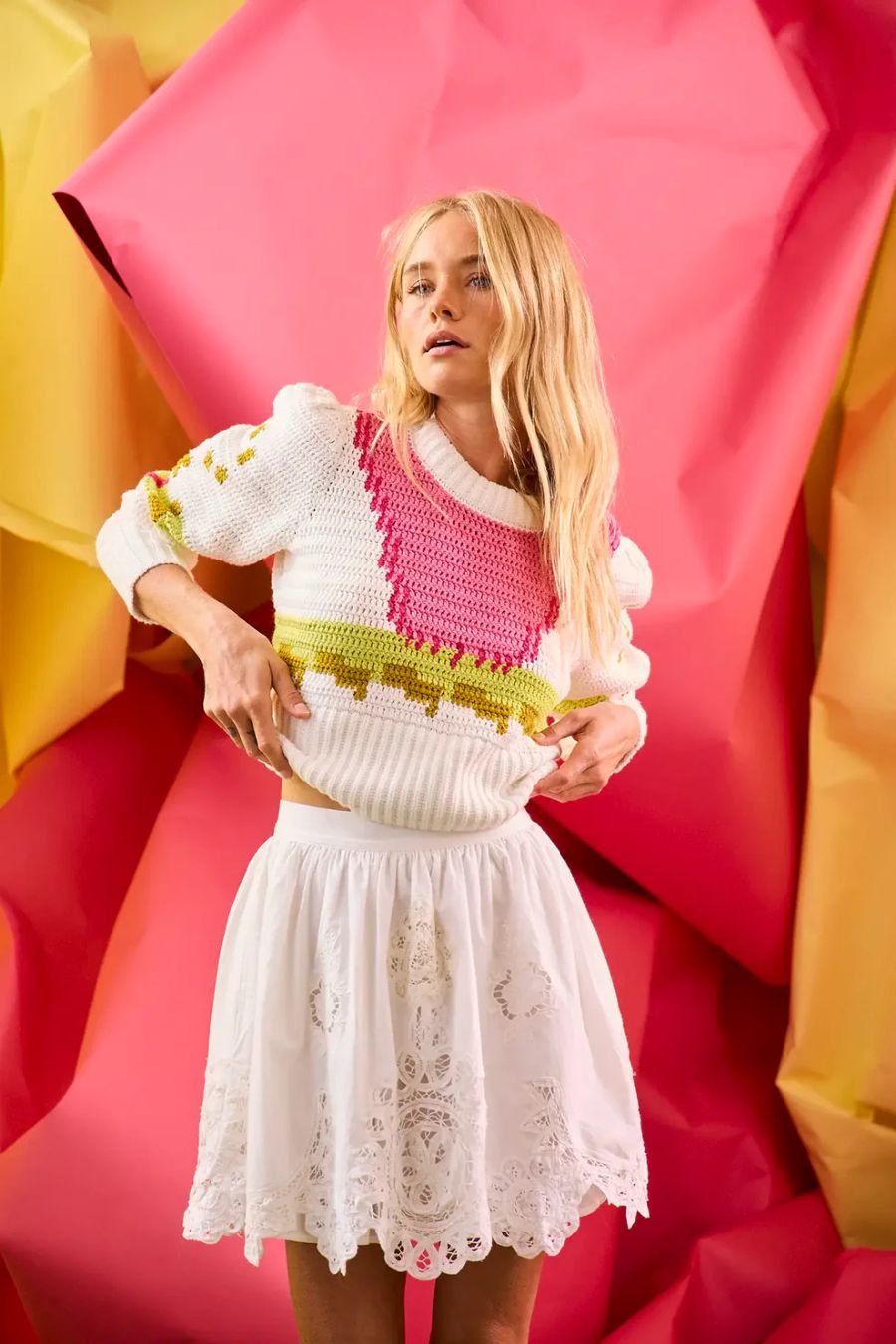 Sully Pullover in White Multi