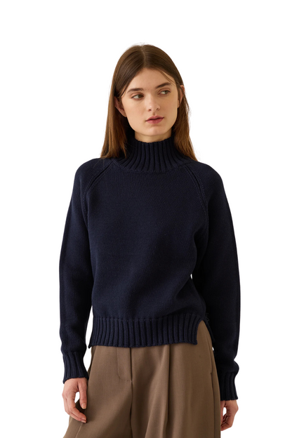 Kaitlyn Cotton Cashmere Sweater in Navy