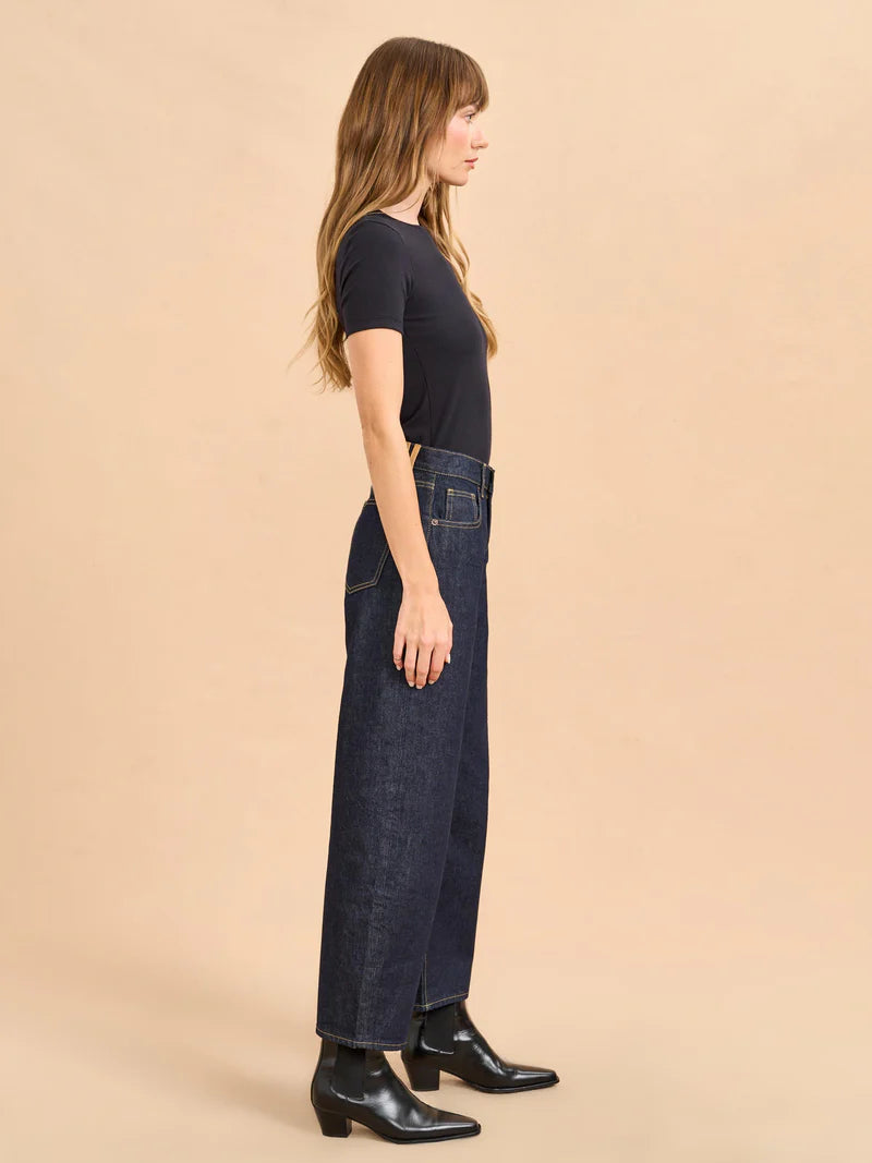 Marilyn Mid-Rise Barrel Jean in Colin